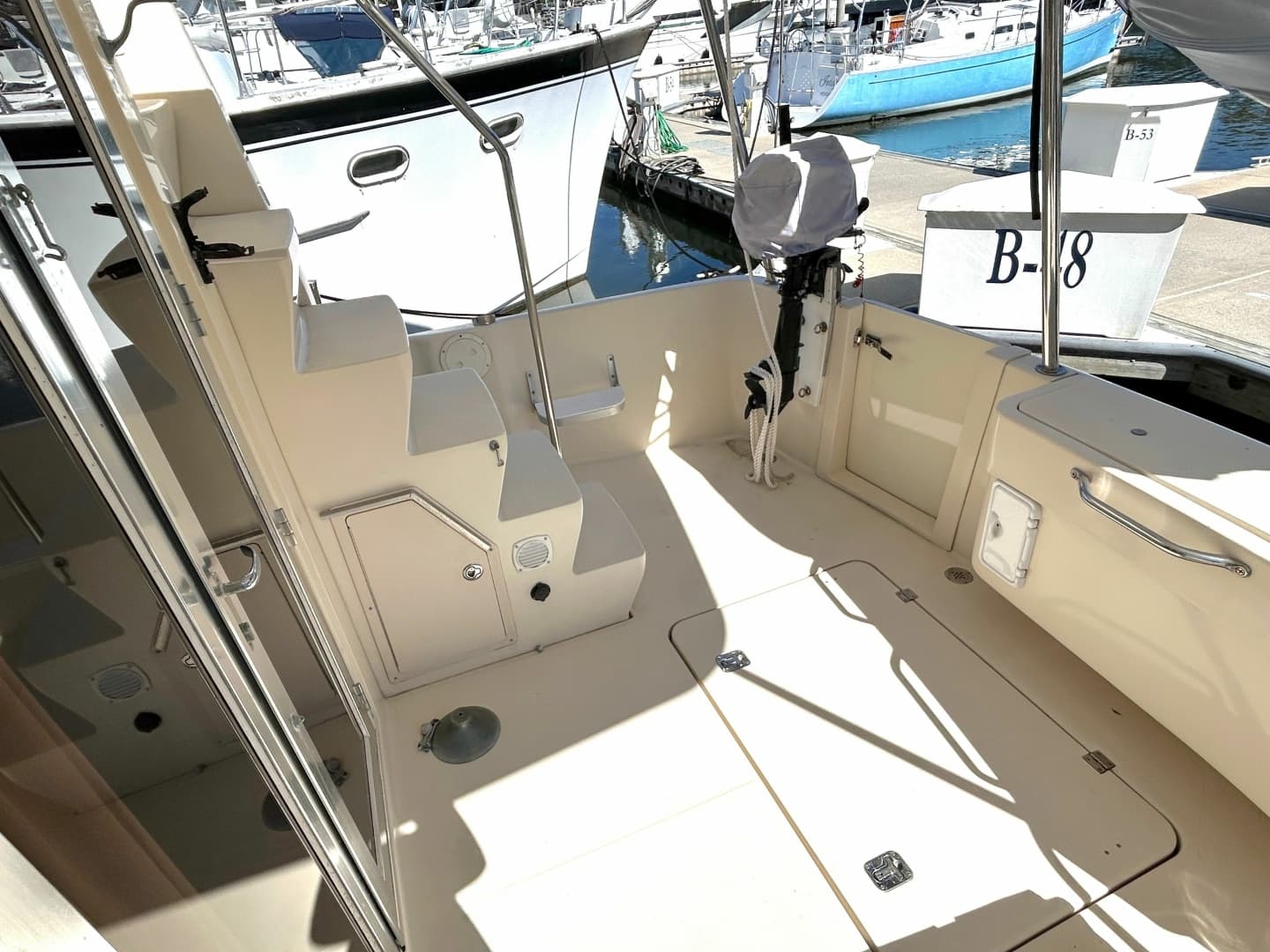 2004 Mainship 400 Trawler