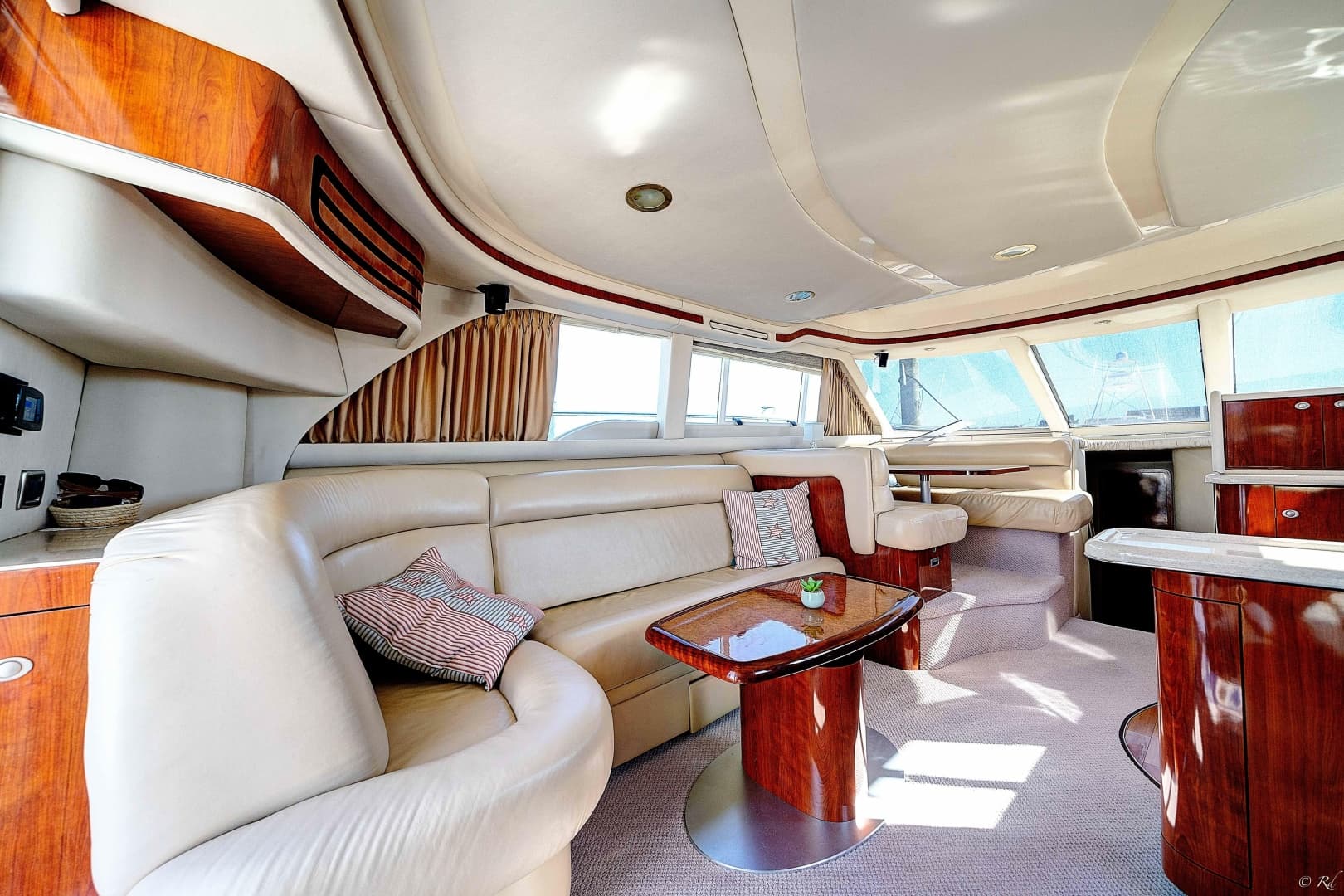 2004 Sea Ray 480 Sedan Bridge