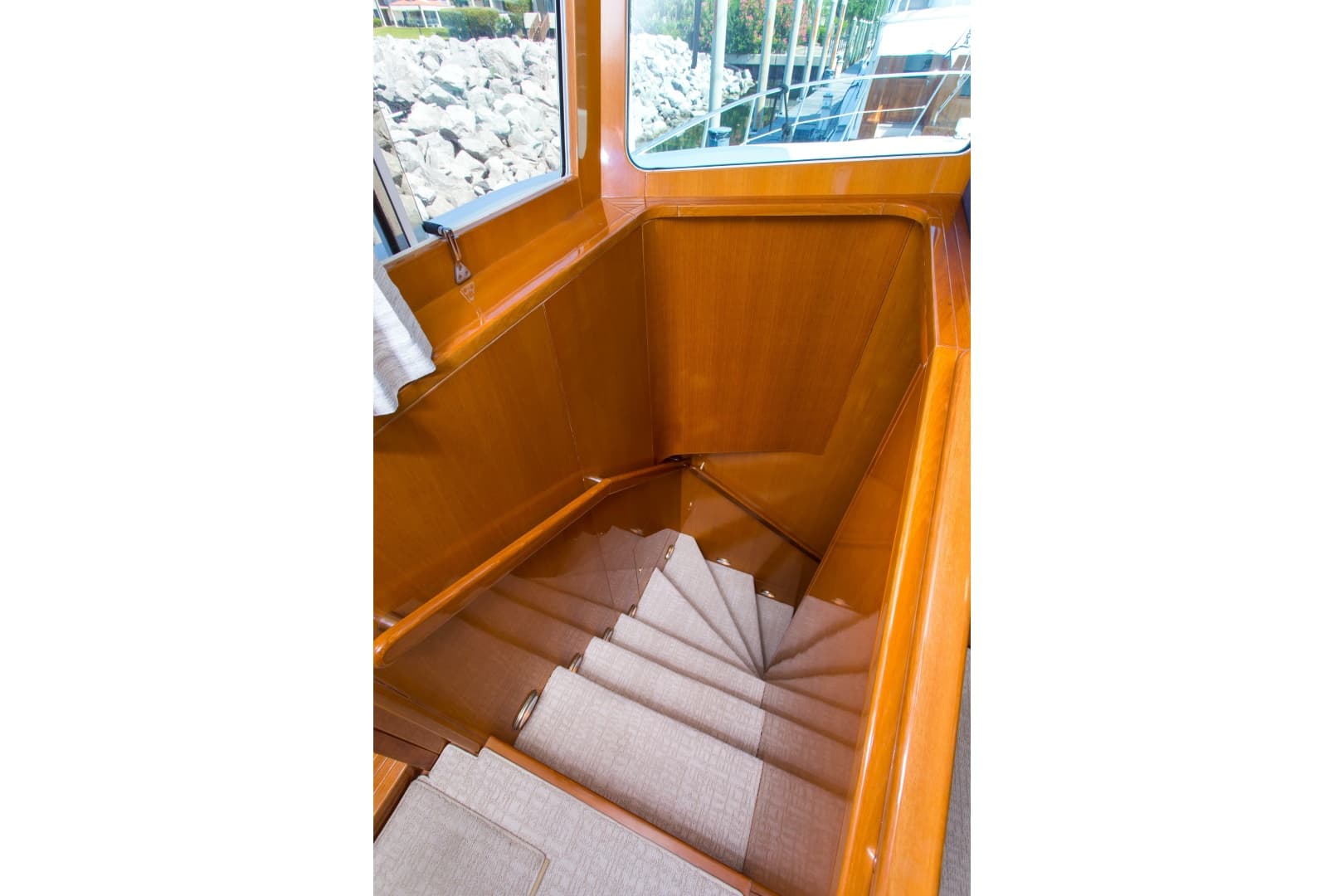 2003 Jefferson Pilothouse 57