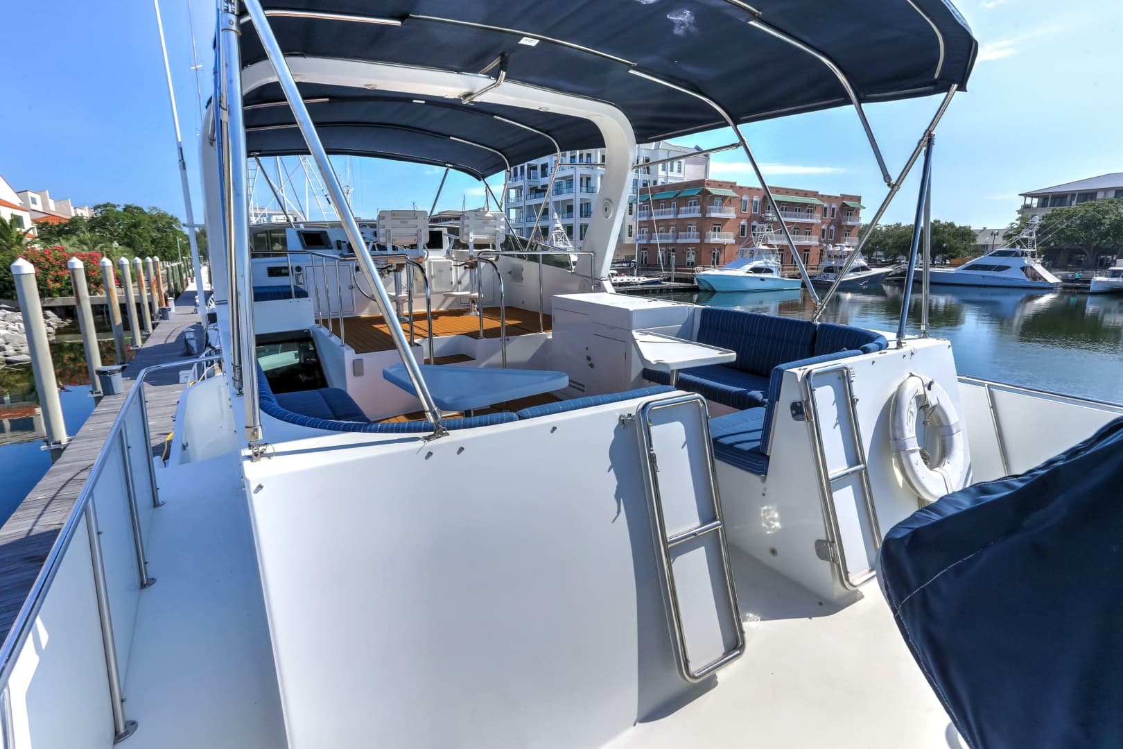 2003 Jefferson Pilothouse 57
