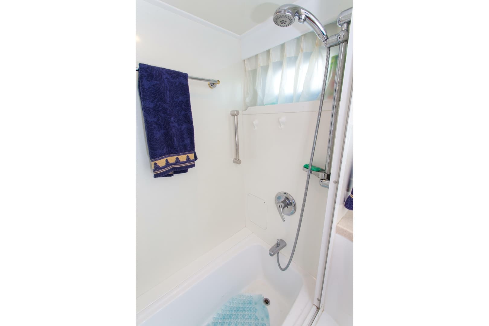 2003 Jefferson Pilothouse 57