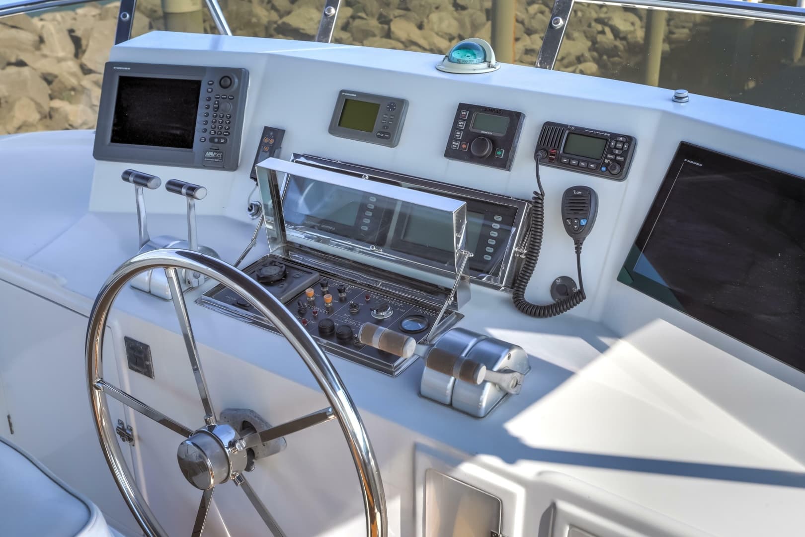 2003 Jefferson Pilothouse 57