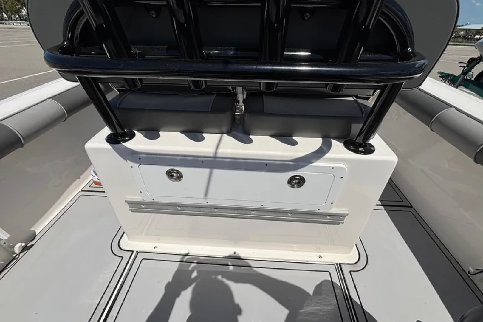 2023 Sea Born LX24 Center Console