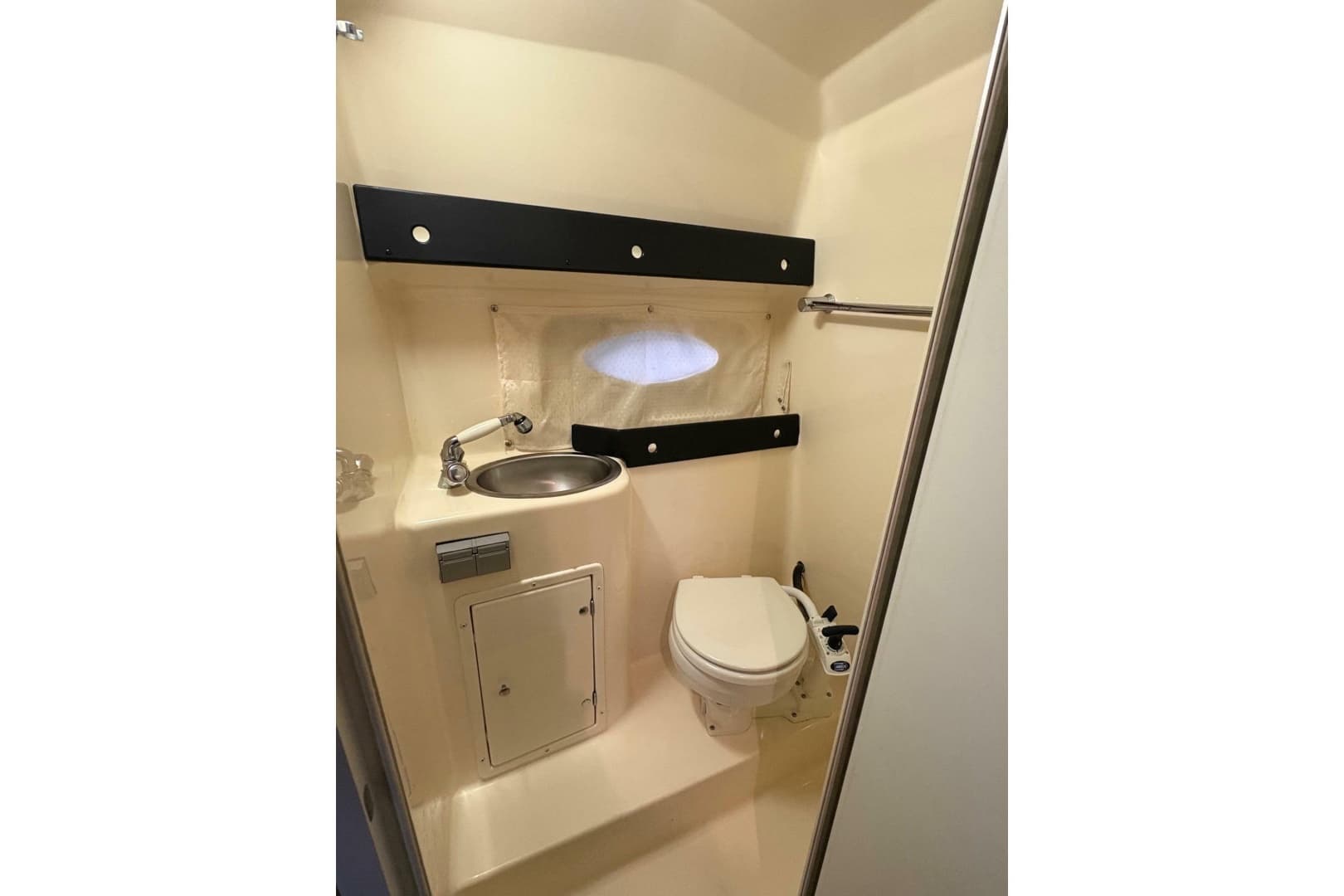 2003 Rinker Fiesta Vee 270