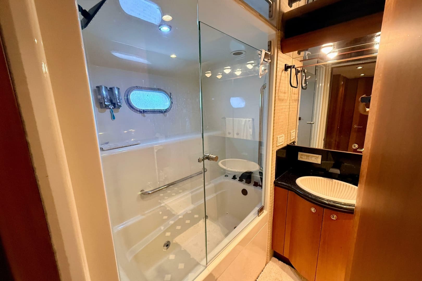 2002 Cheoy Lee 72 Raised Pilot House Motor Yacht