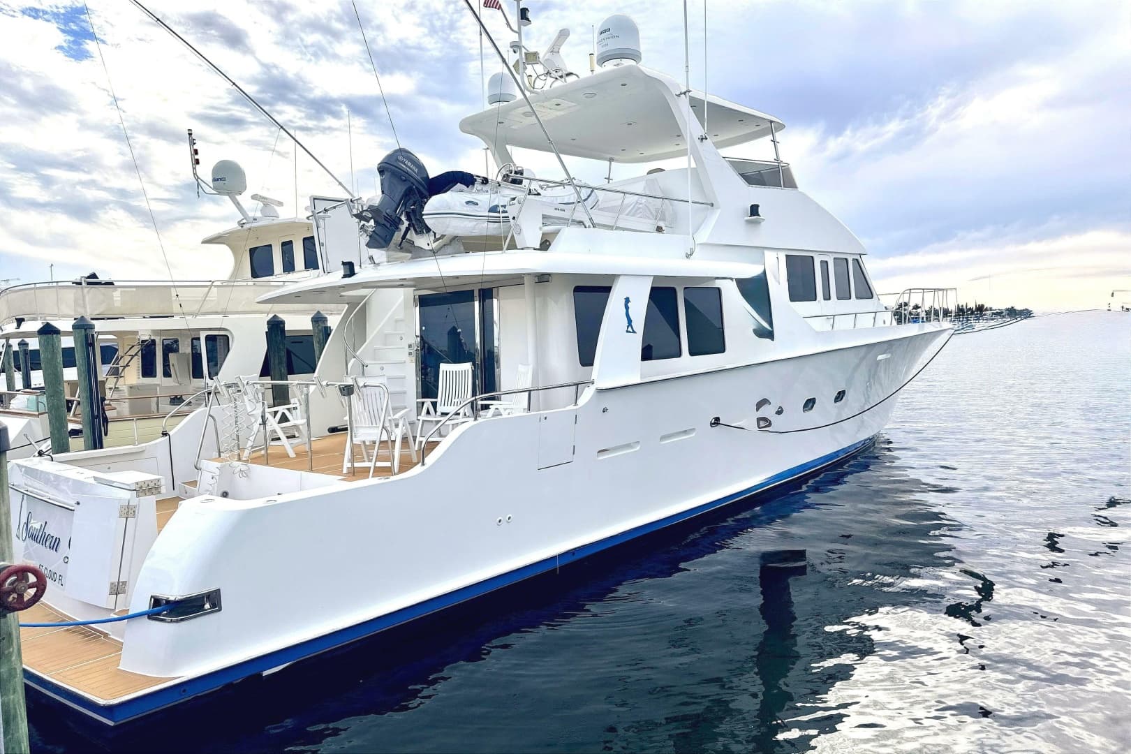 2002 Cheoy Lee 72 Raised Pilot House Motor Yacht