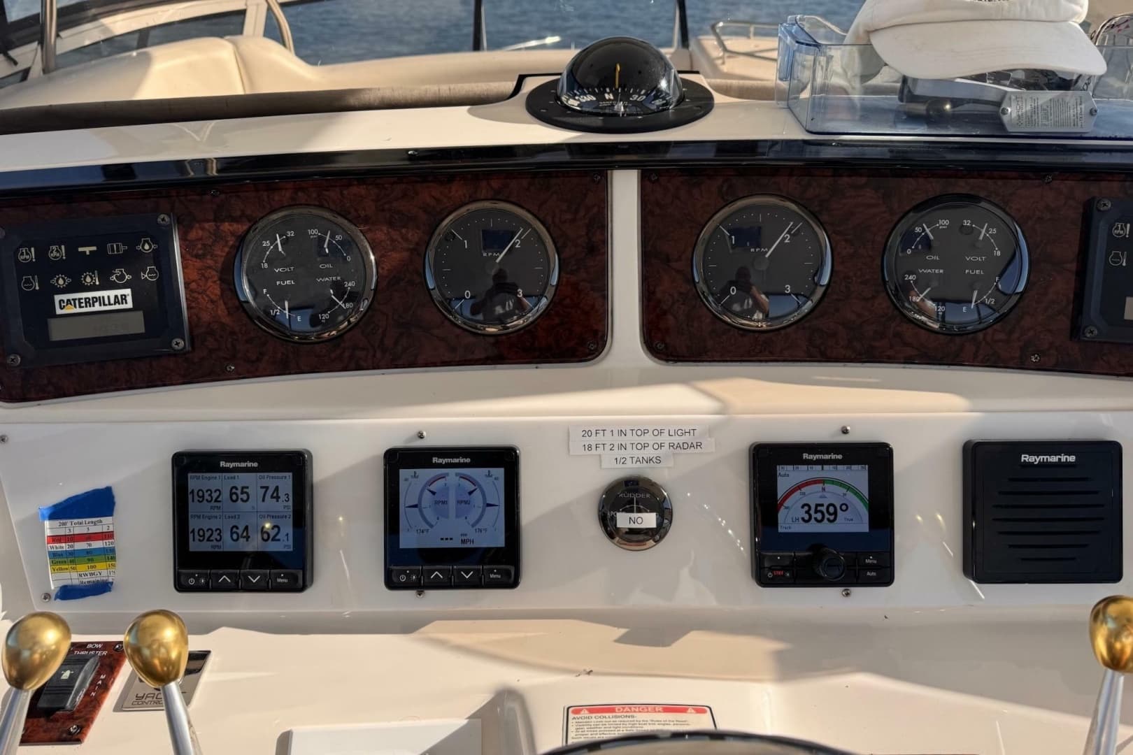 2002 Sea Ray 560 Sedan Bridge