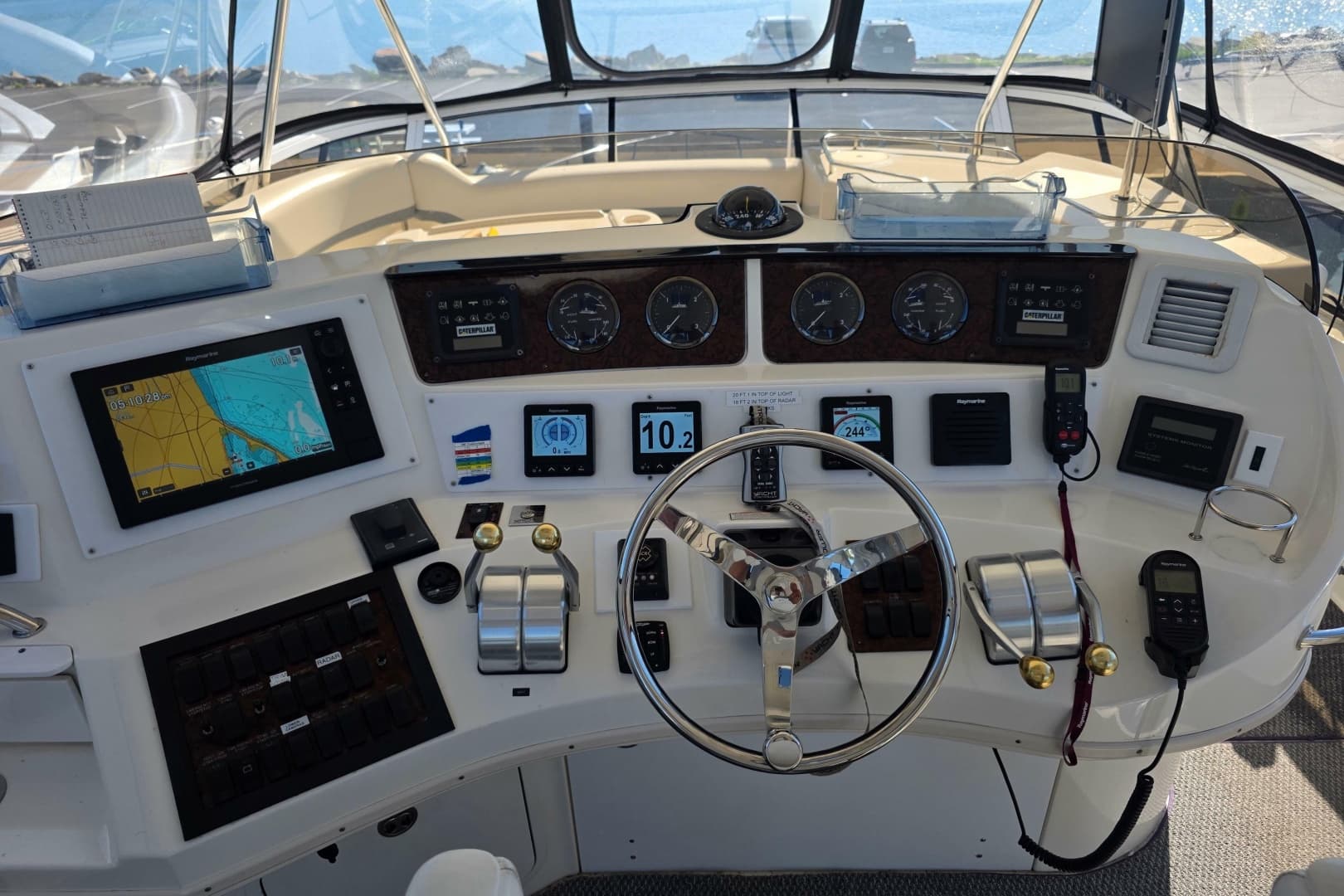 2002 Sea Ray 560 Sedan Bridge