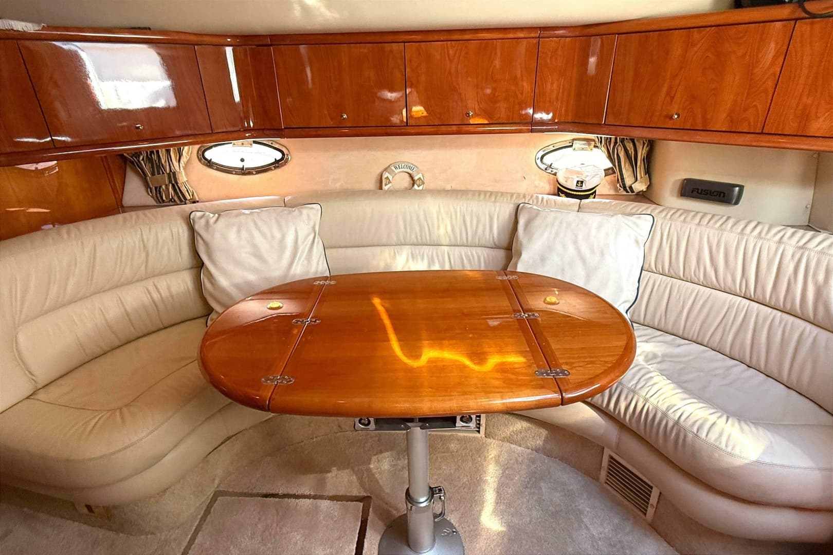 2002 Sunseeker Camargue 44
