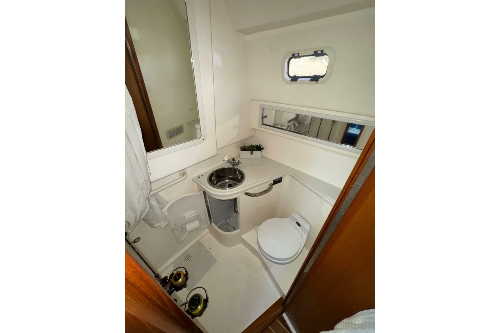 2001 Cabo 35 Express