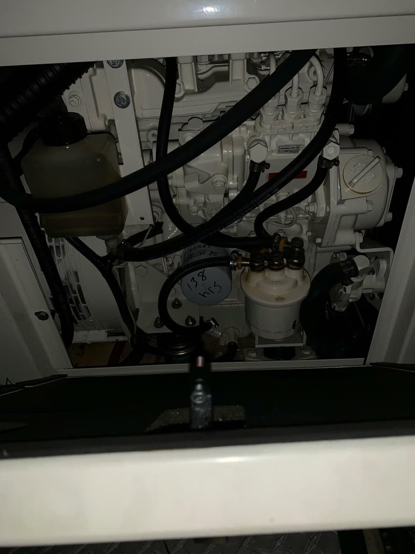2001 Carver 396 Motor Yacht