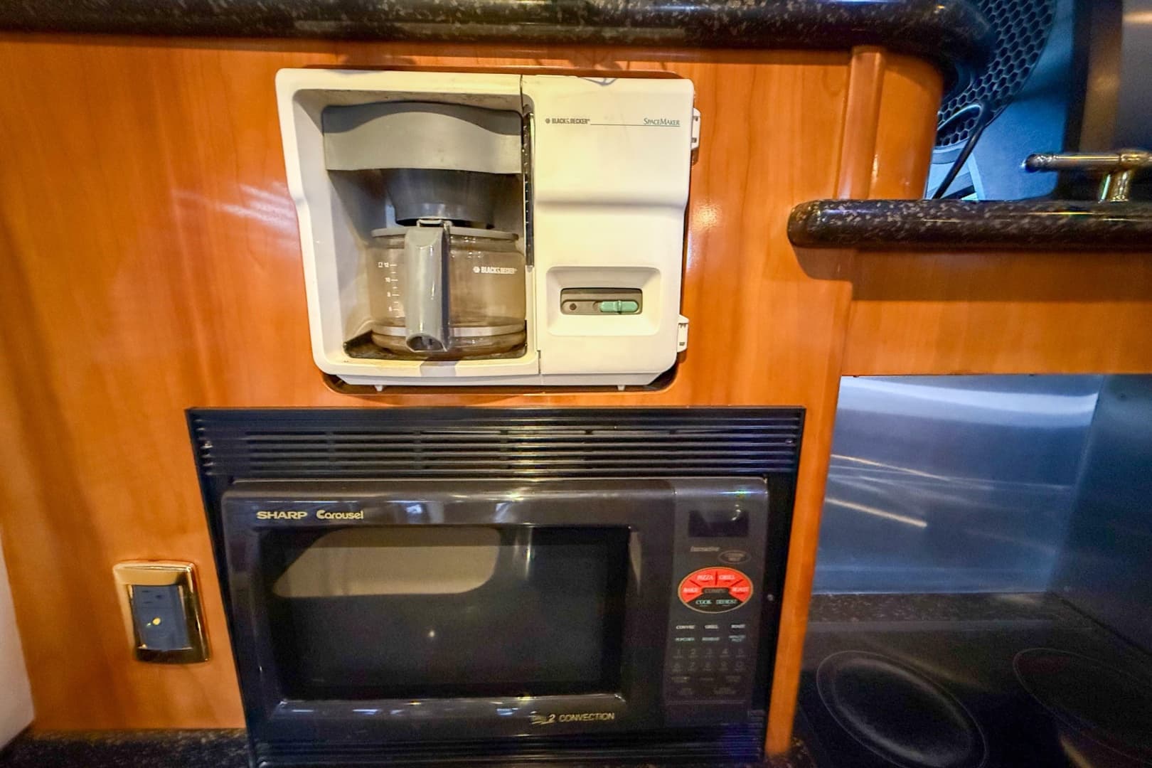 2001 Carver 570 Voyager Pilothouse