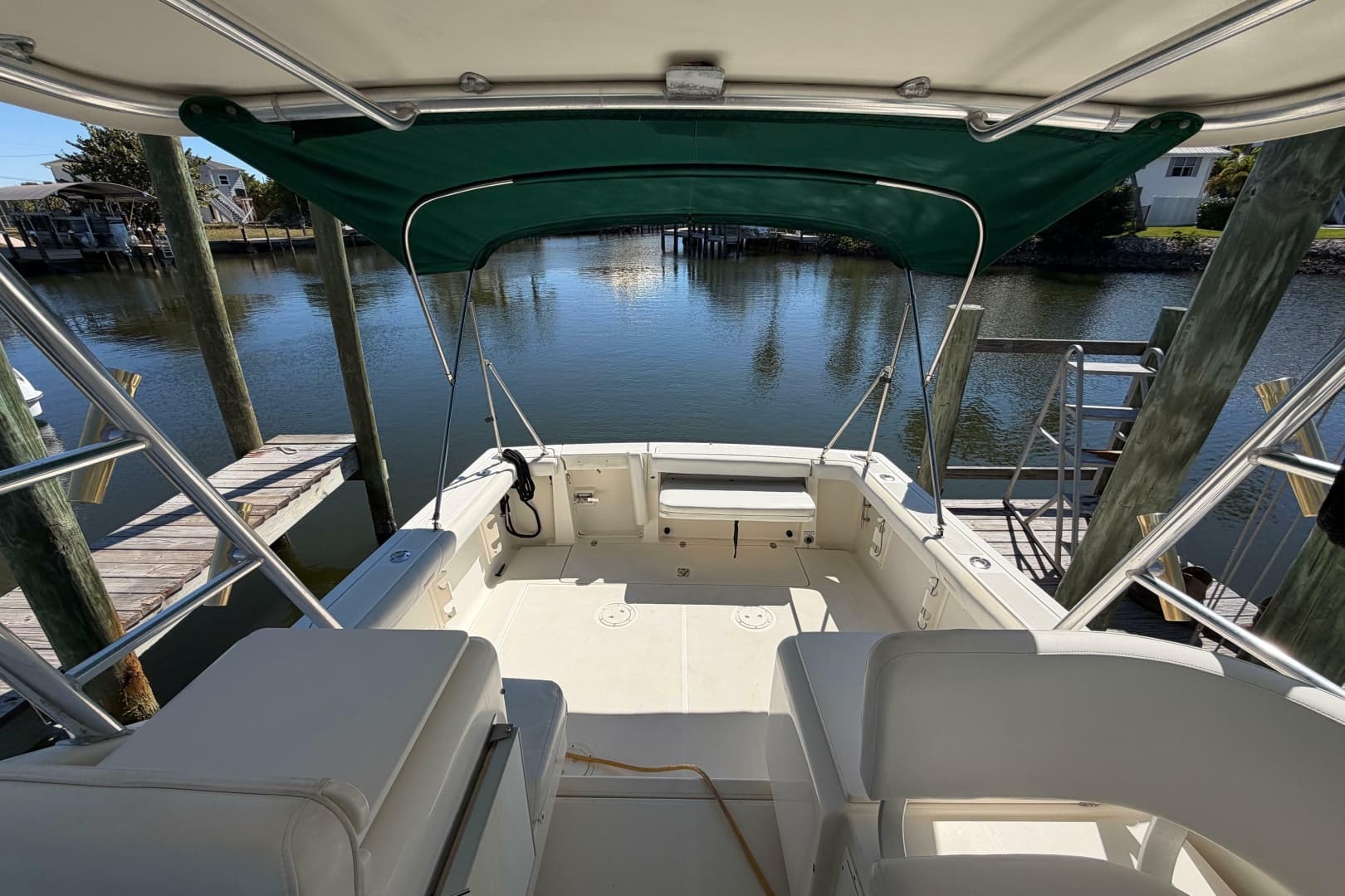 2001 Pursuit 3000 Express