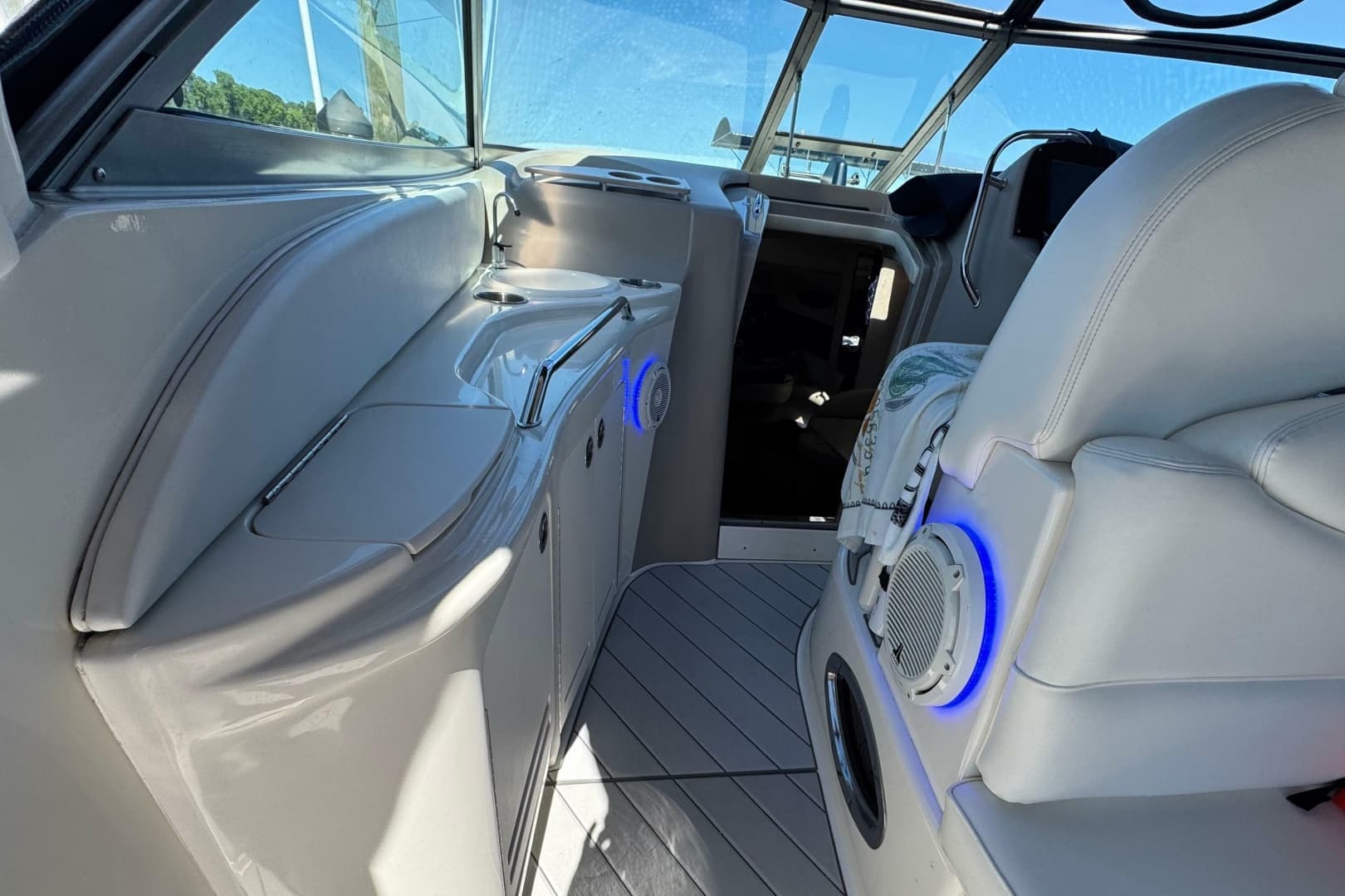 2001 Sea Ray 340 Sundancer