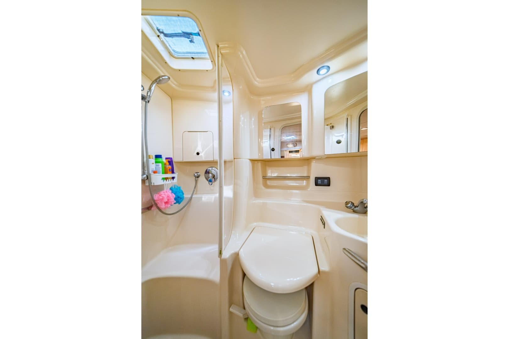 2001 Sea Ray 380 Sundancer