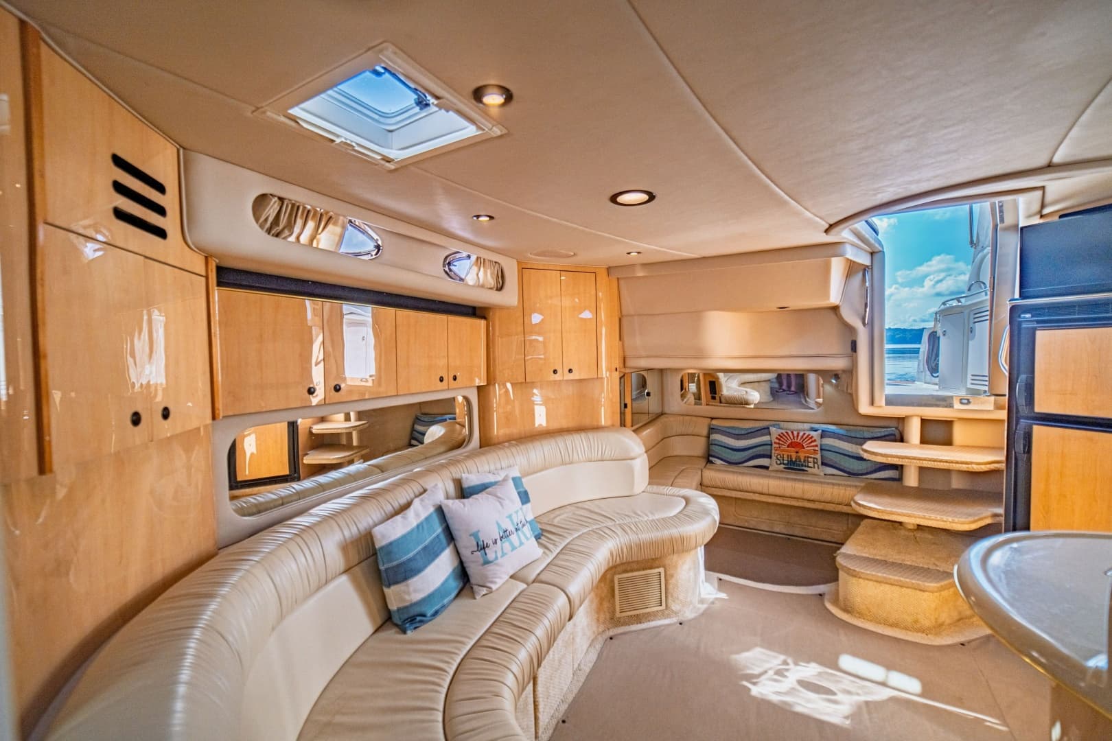 2001 Sea Ray 380 Sundancer