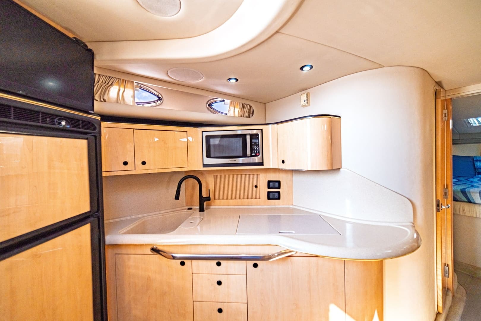 2001 Sea Ray 380 Sundancer
