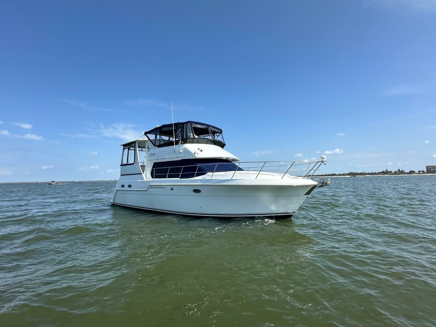 2000 Carver 406 Motor Yacht