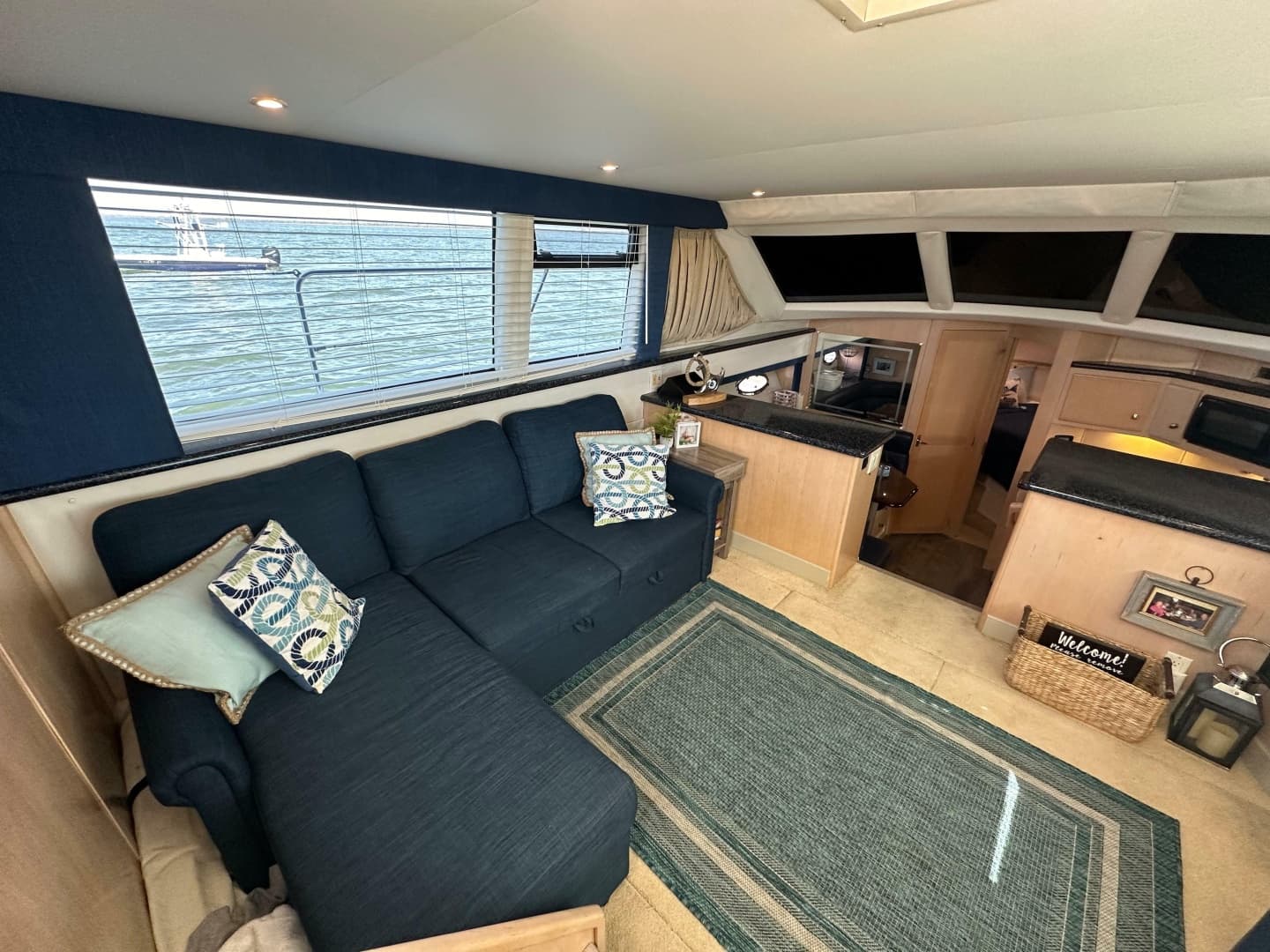 2000 Carver 406 Aft Cabin Motor Yacht