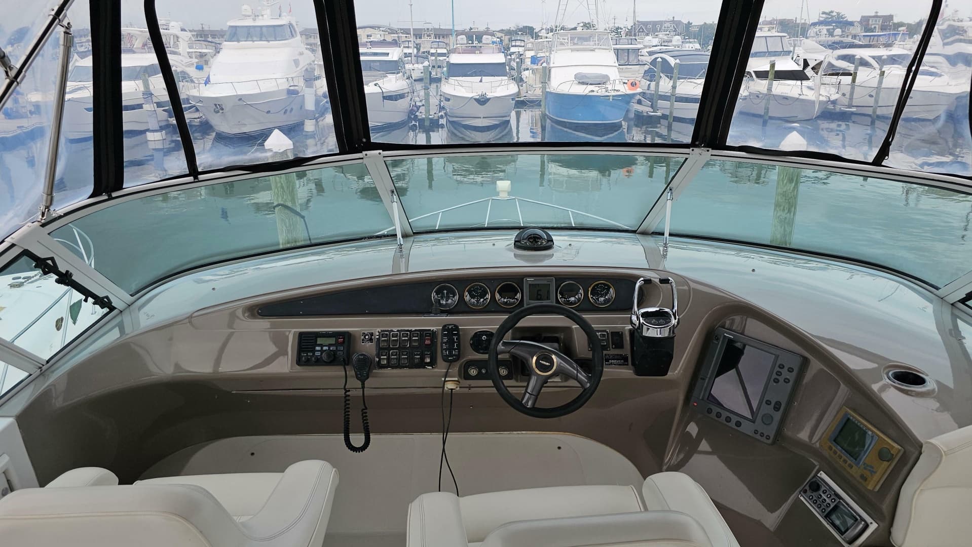 2000 Carver 450 Voyager Pilothouse