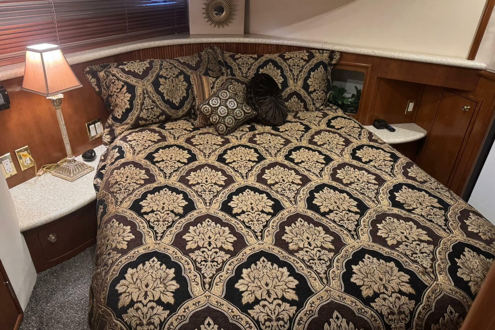 1999 Carver 450 Voyager Pilothouse