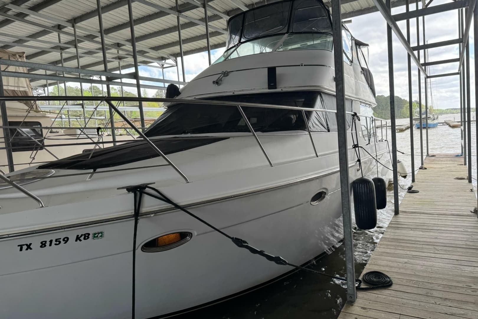 1999 Carver 450 Voyager Pilothouse