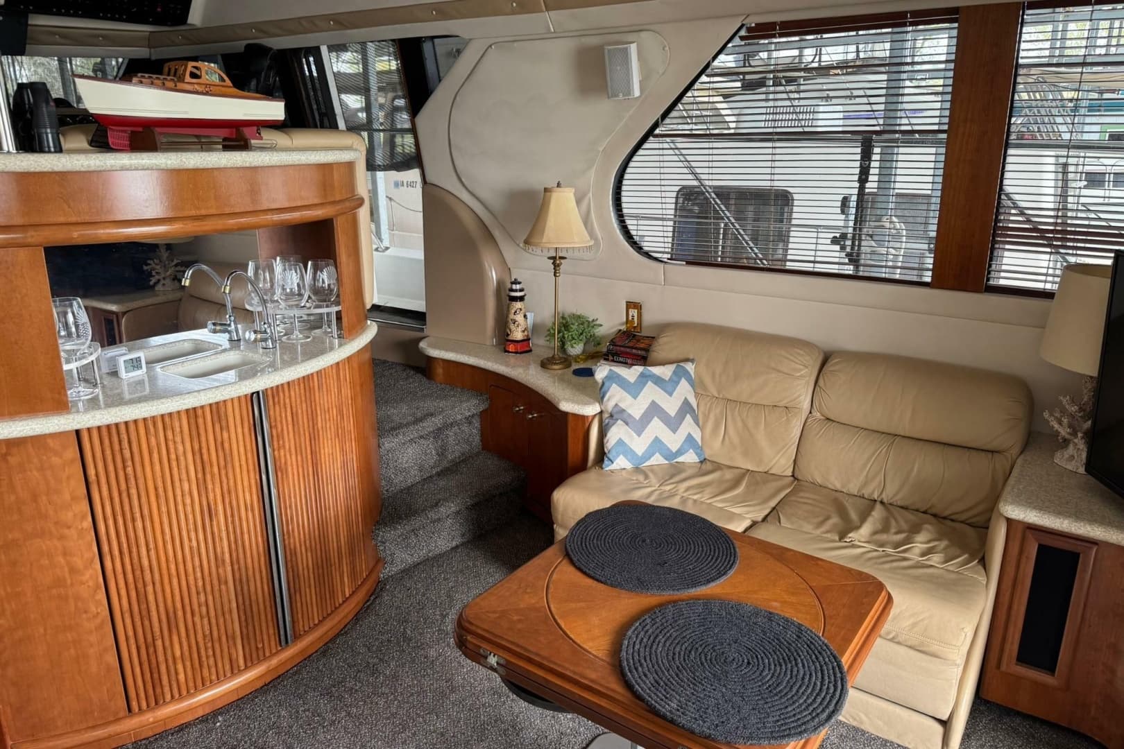 1999 Carver 450 Voyager Pilothouse