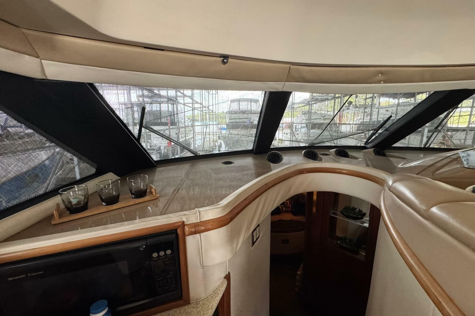 1999 Carver 450 Voyager Pilothouse