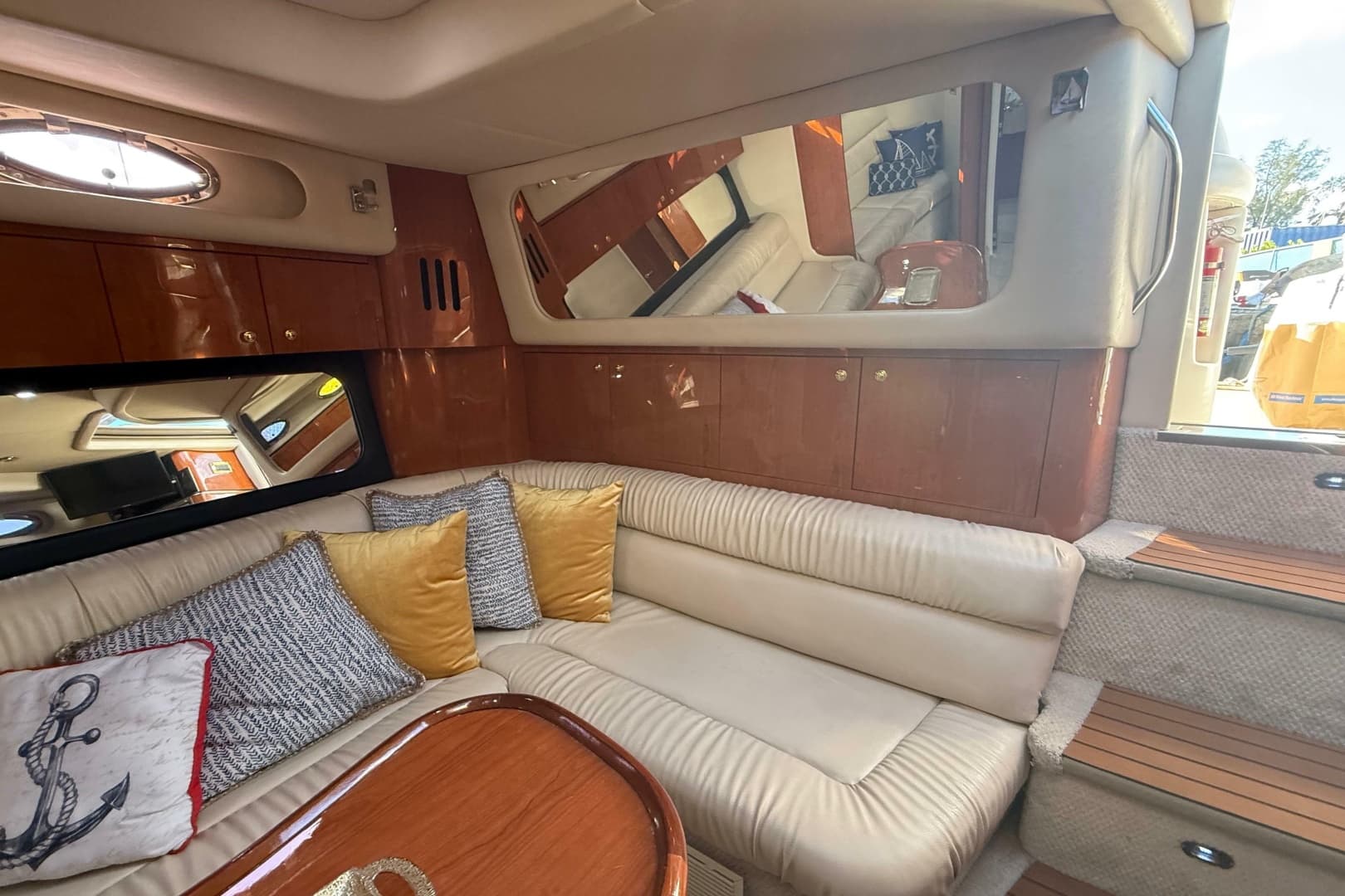 1999 Sea Ray 410 Express Cruiser