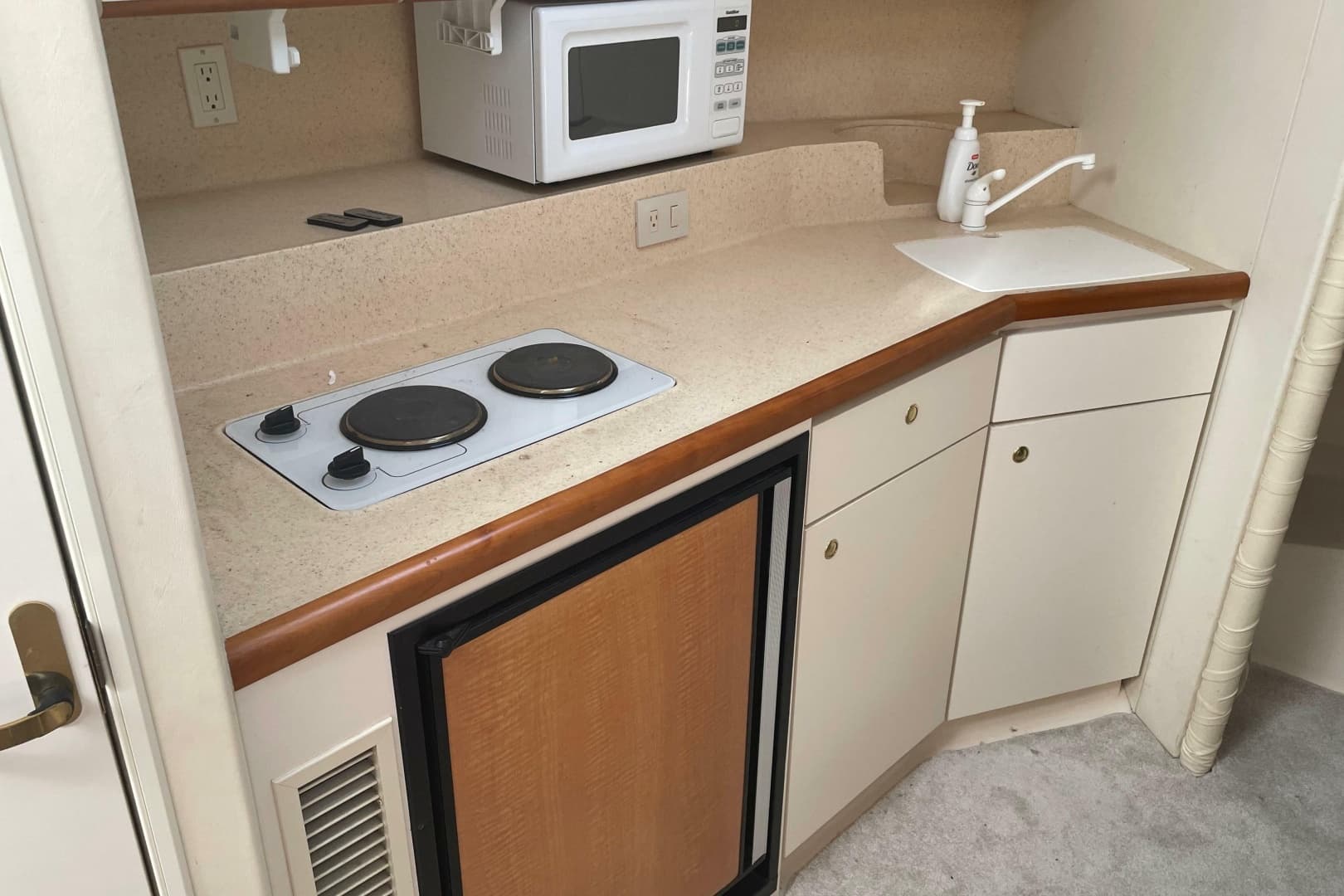 1999 Silverton 360 Express