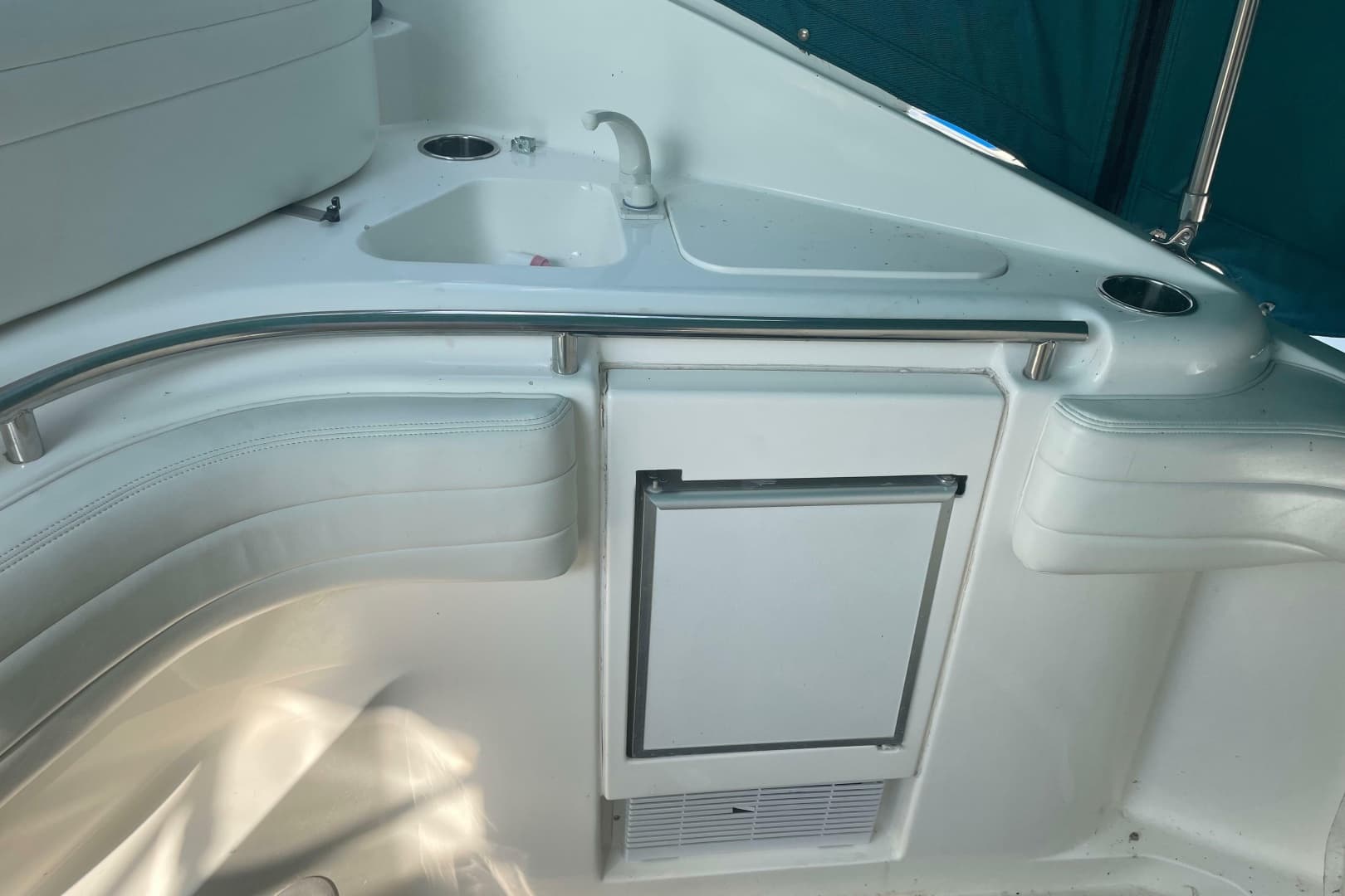 1999 Silverton 360 Express