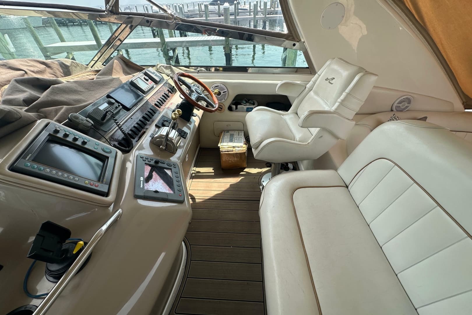 1998 Sea Ray 450 Sundancer