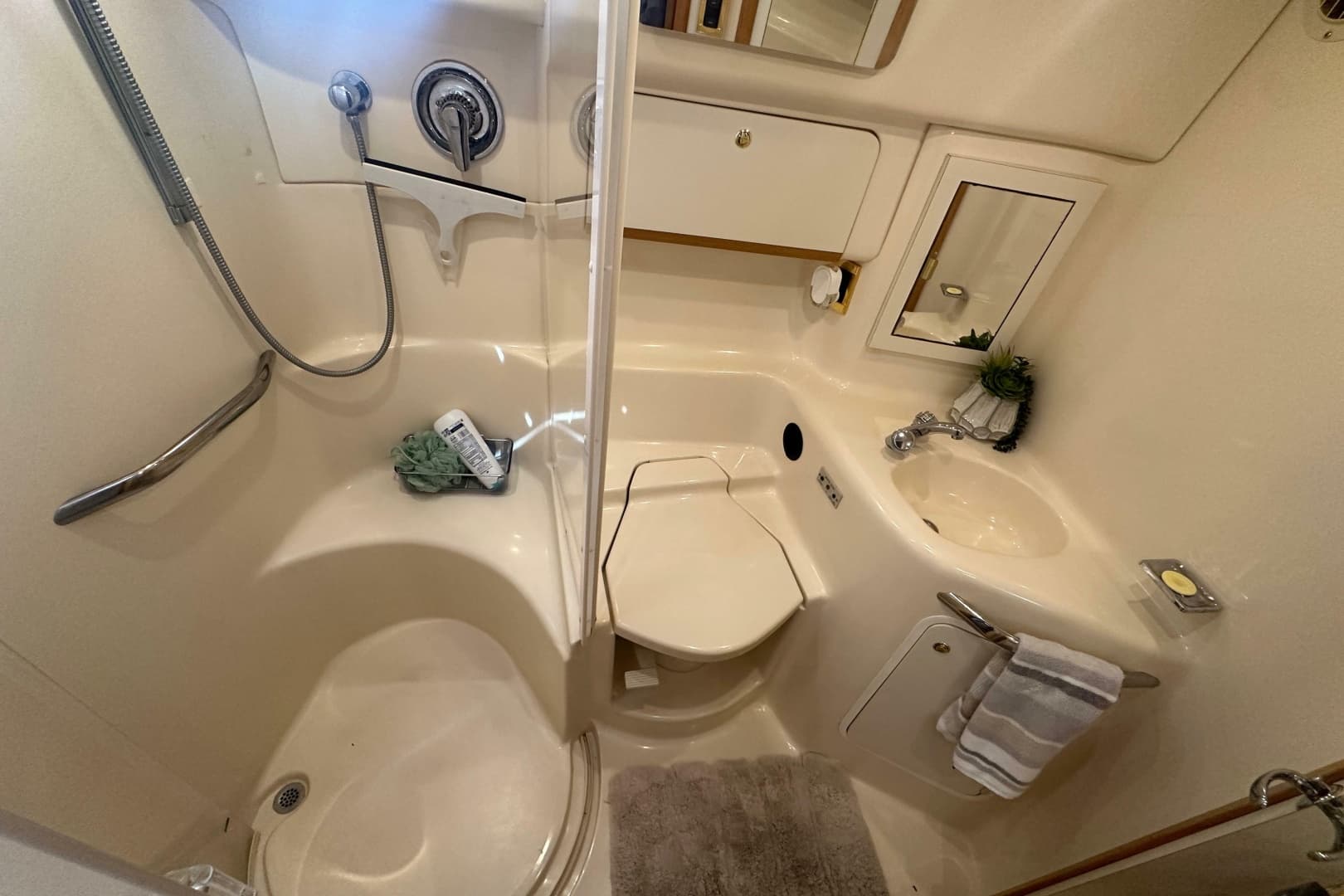 1998 Sea Ray 450 Sundancer