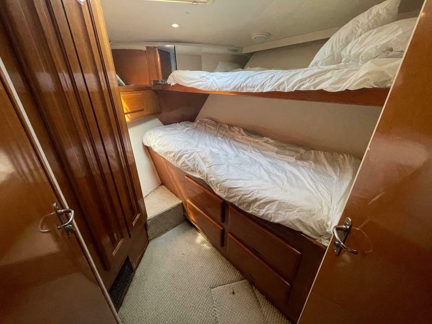 1998 Viking 50 Convertible