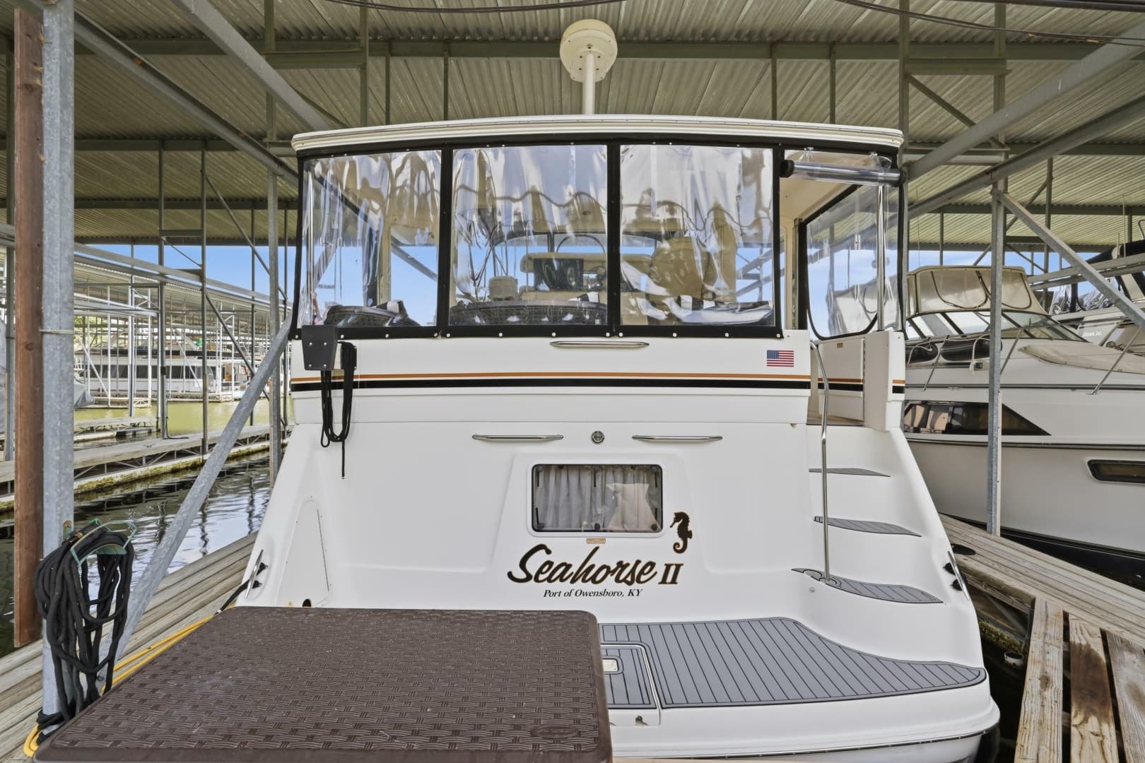 1997 Sea Ray 370 Aft Cabin