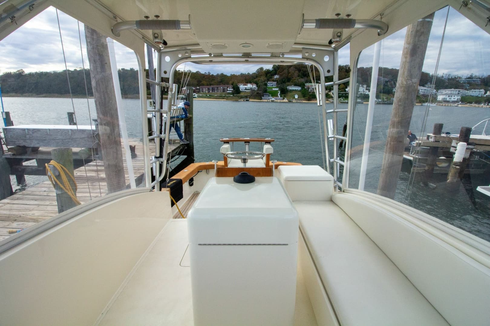 1996 Tides 27