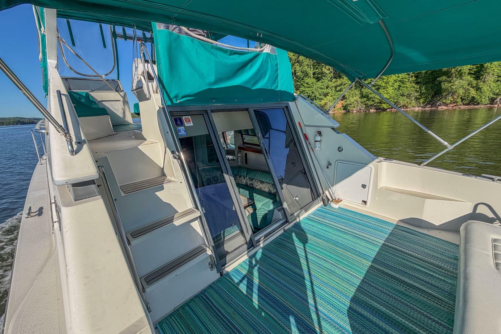 1994 Carver 380 Santego