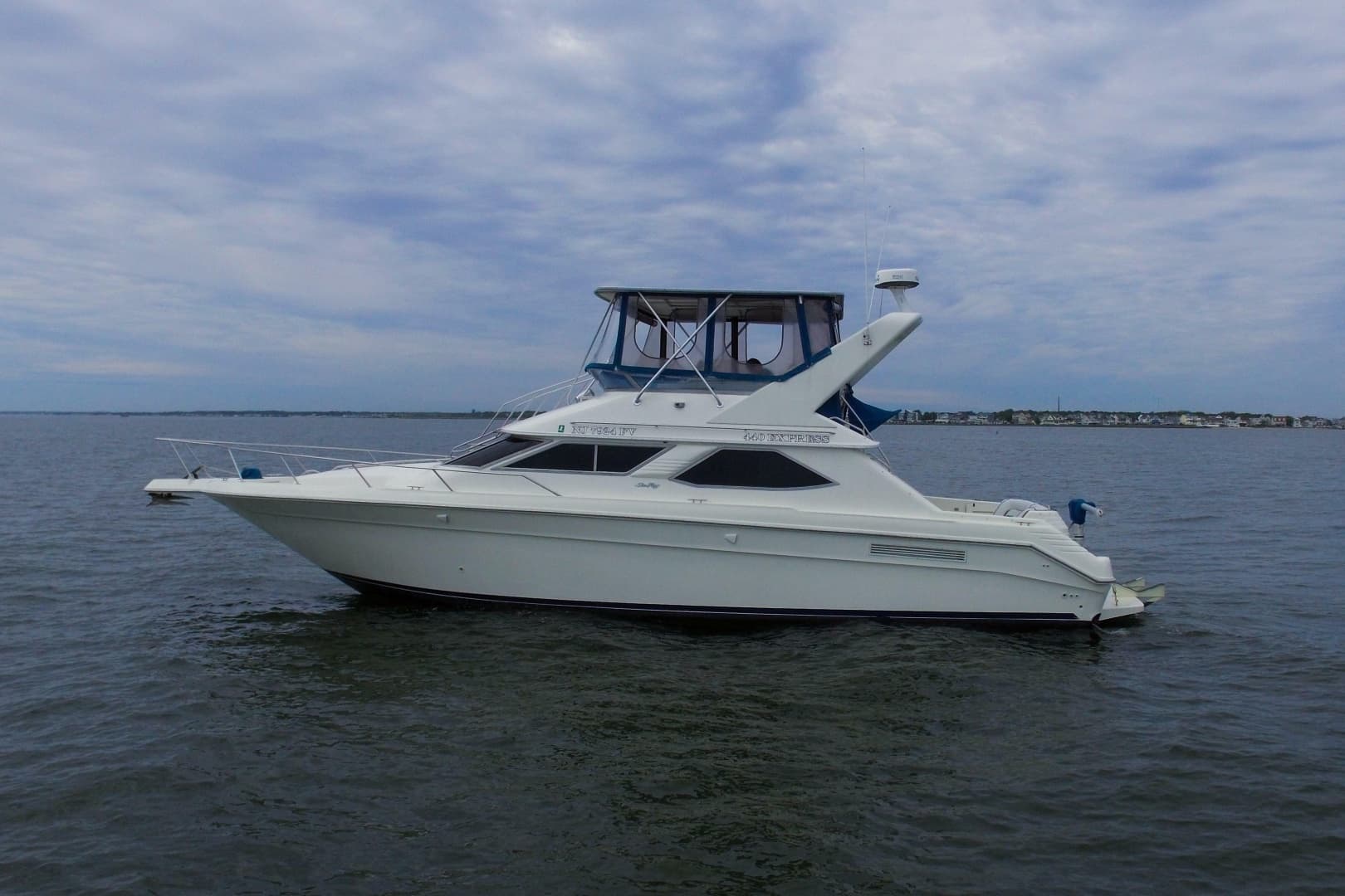 1993 Sea Ray 440 Express Bridge
