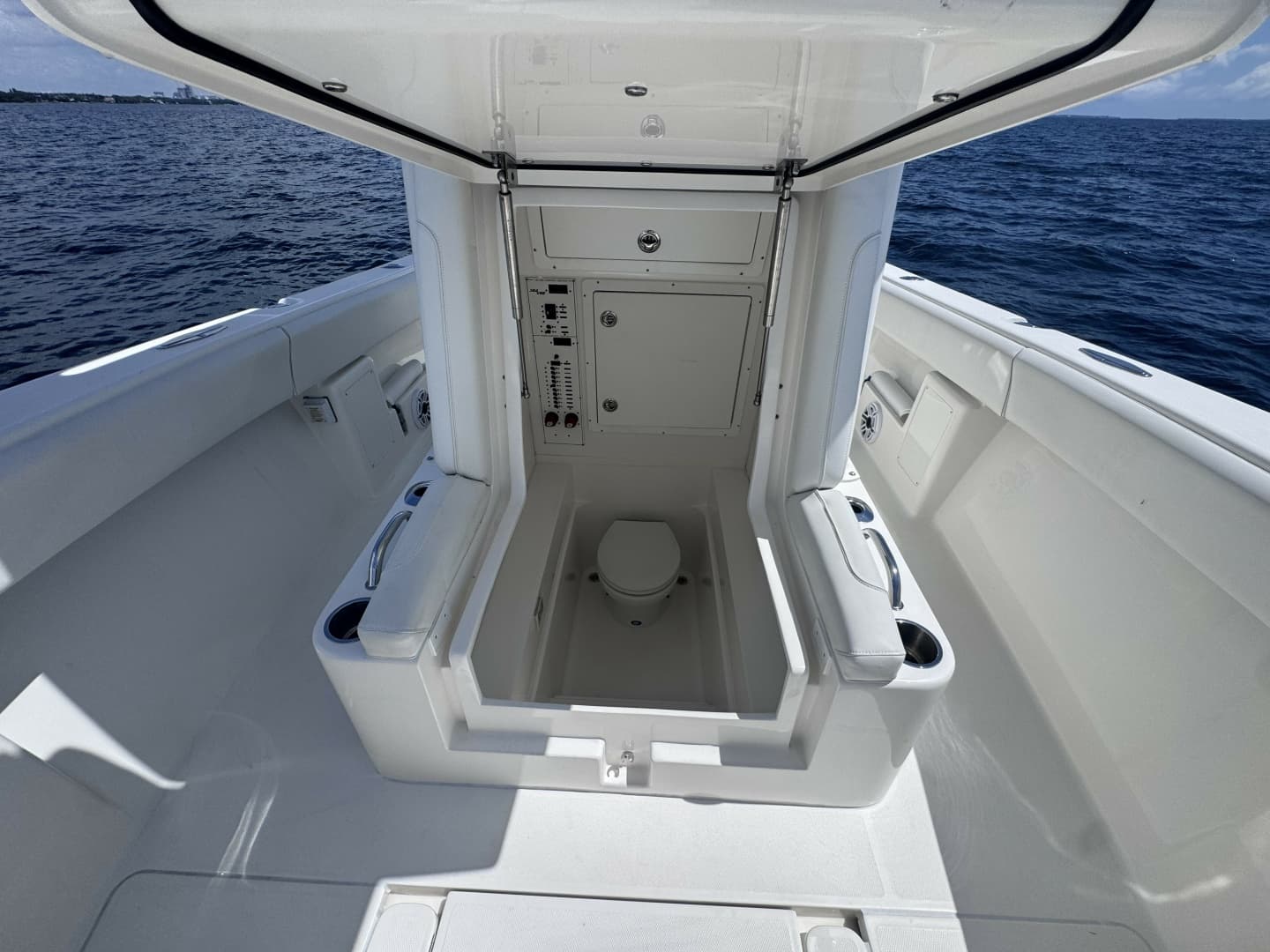 2023 SeaVee 290B