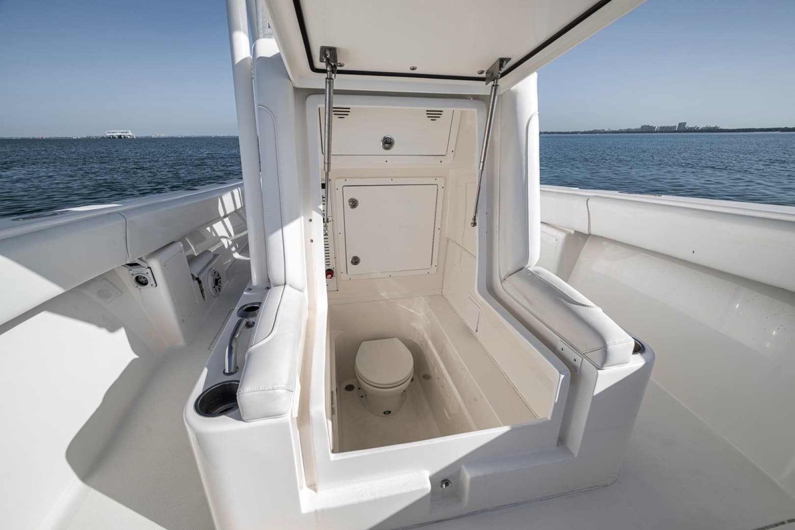 2023 SeaVee 290B