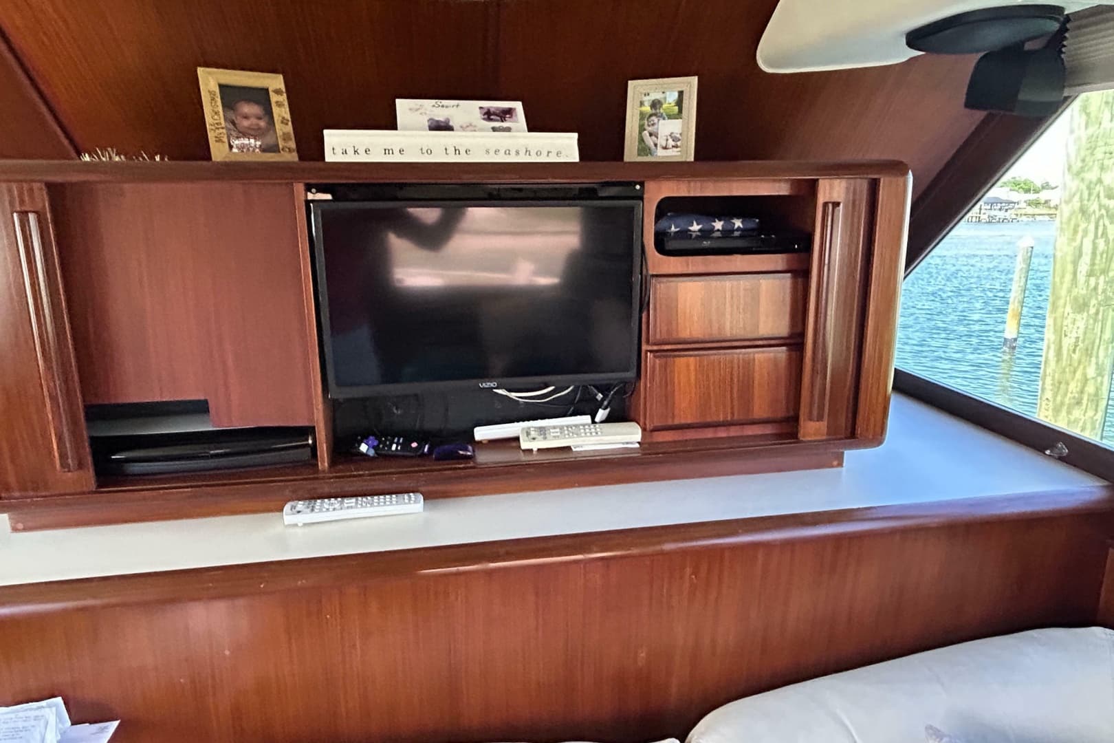 1989 Hatteras 45 Convertible