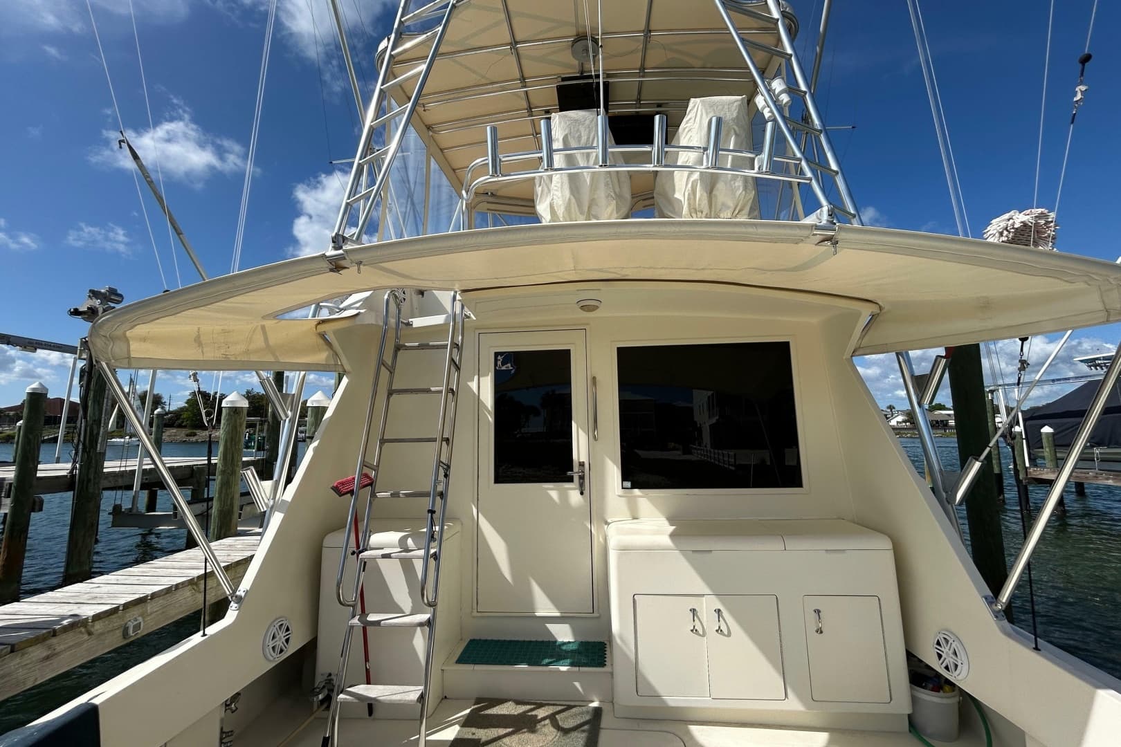 1989 Hatteras 45 Convertible