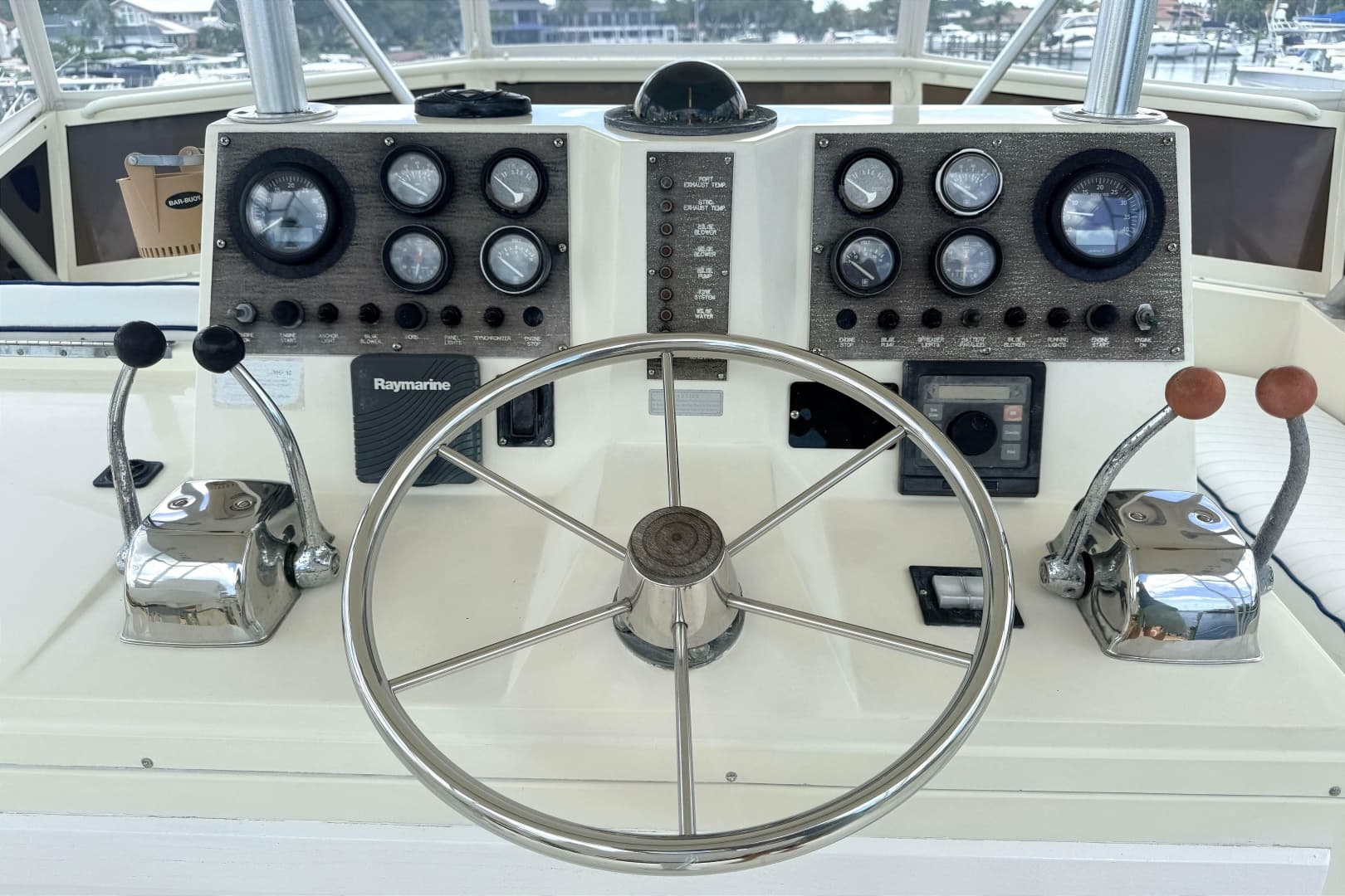1986 Viking 35 Convertible