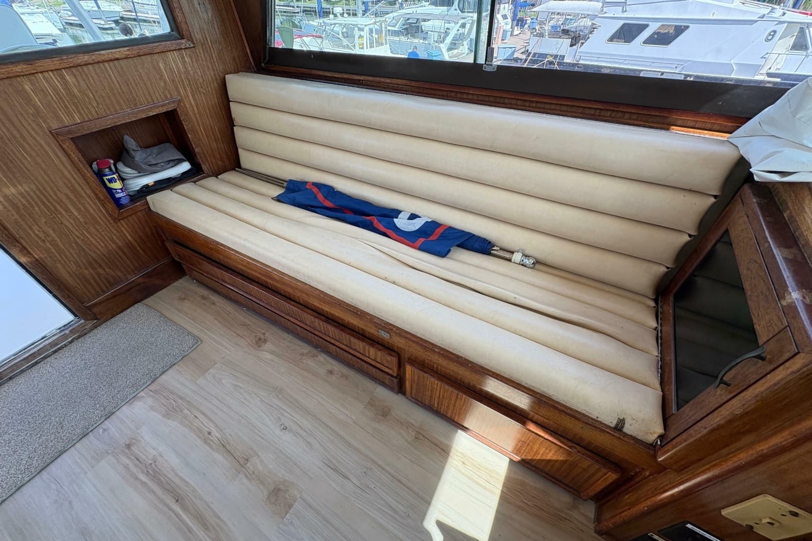 1985 Hatteras 60 Convertible