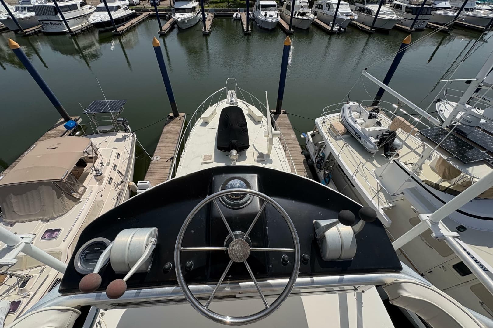 1985 Hatteras 60 Convertible
