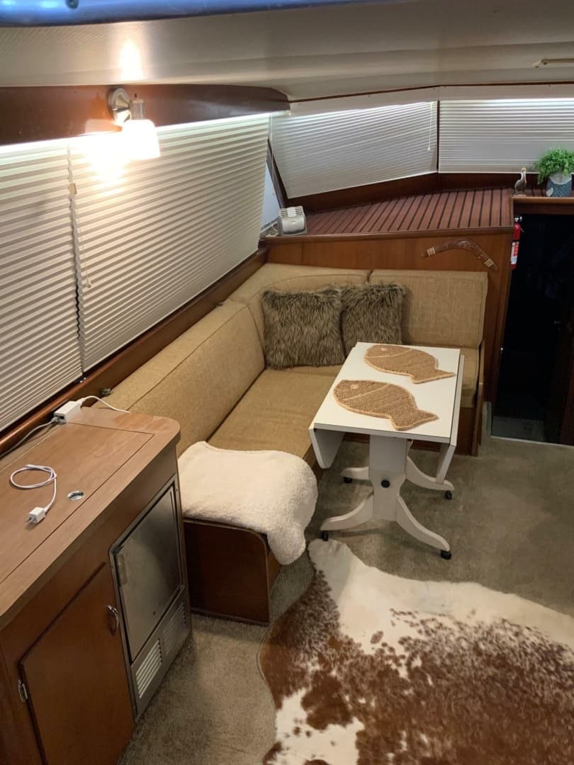 1969 Hatteras 41 Twin Cabin