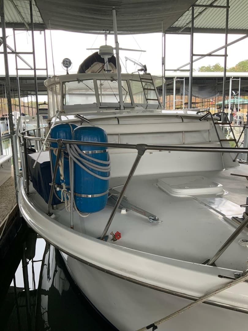 1969 Hatteras 41 Twin Cabin