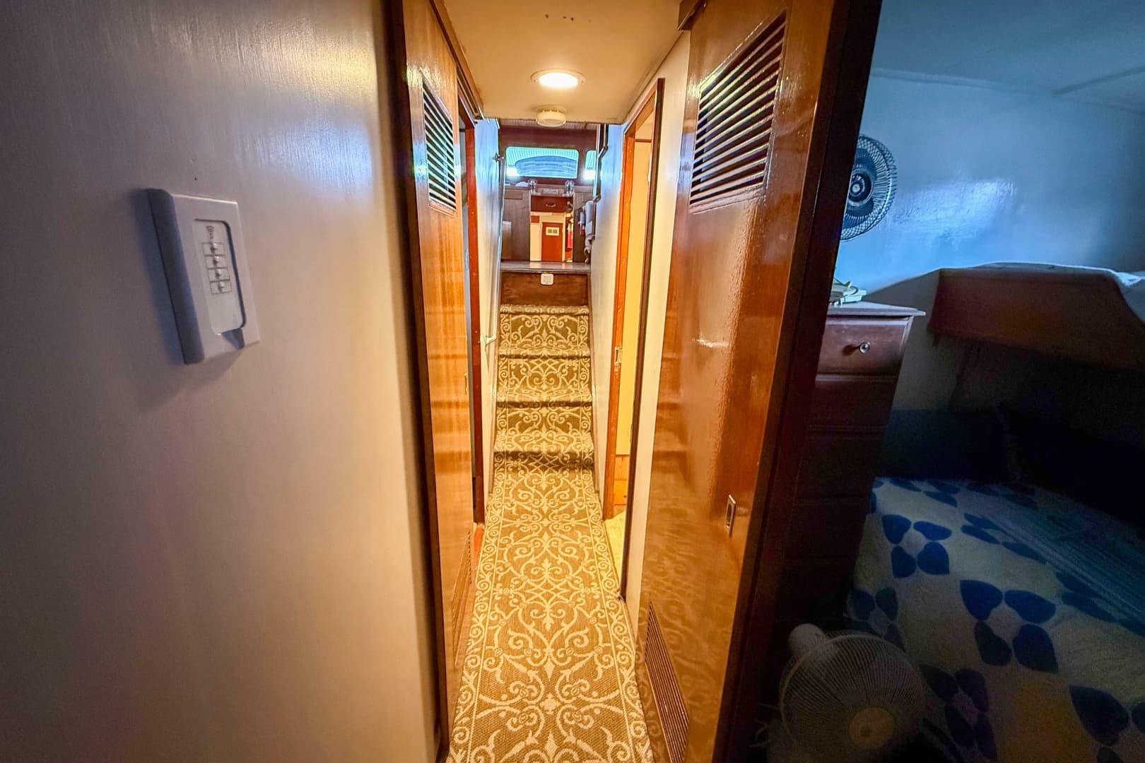 1956 Burger Pilothouse