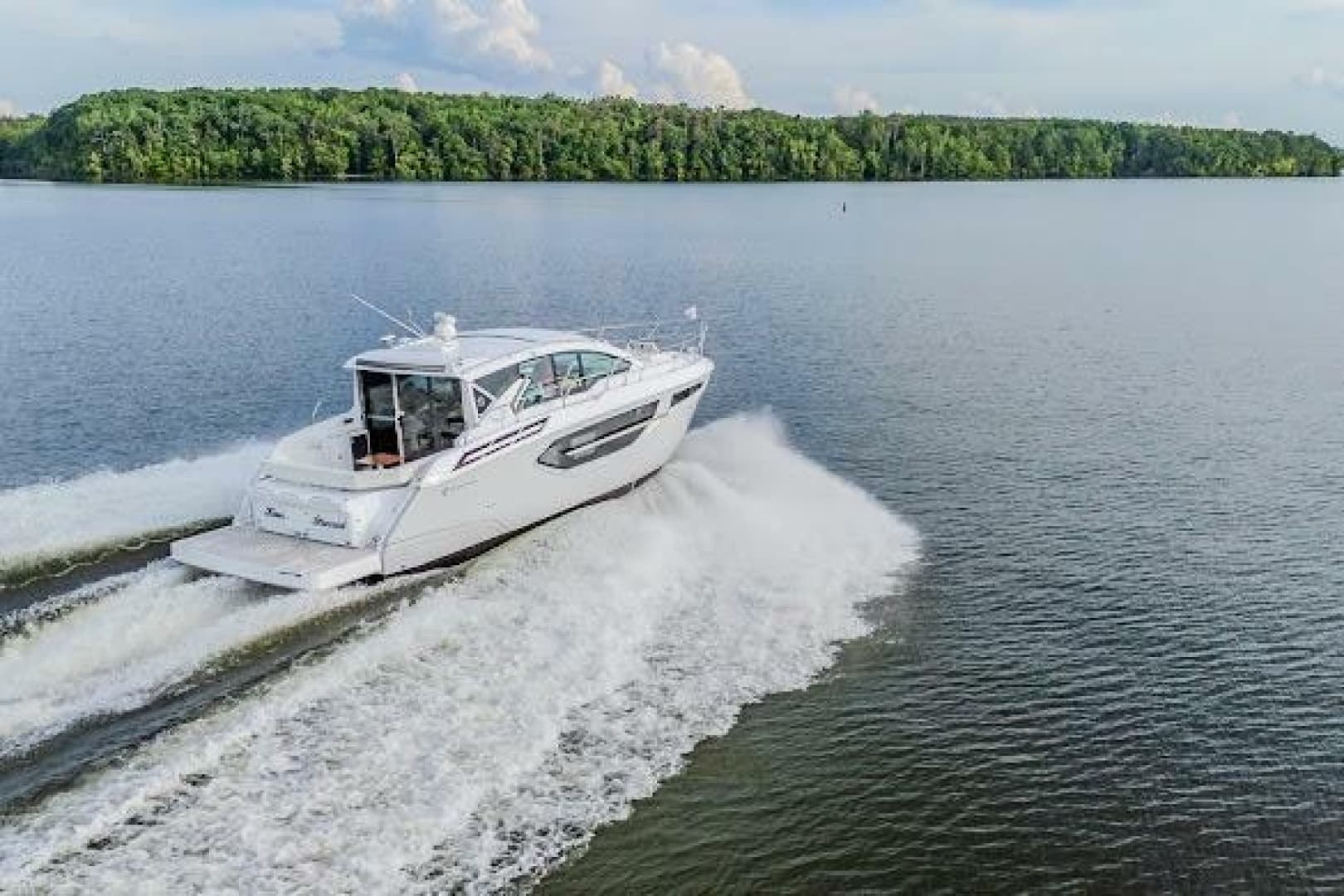 2023 Cruisers Yachts 42 Cantius