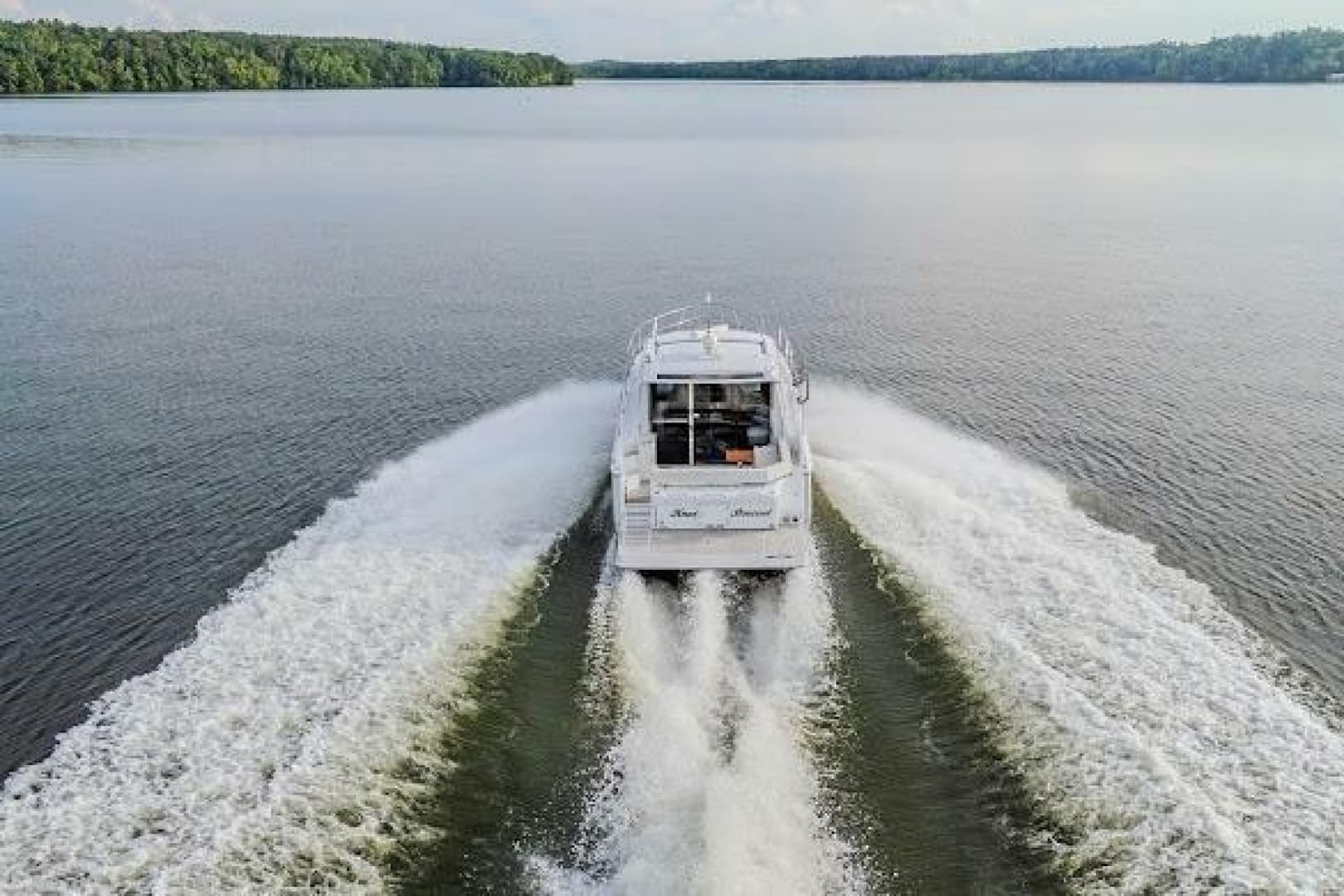 2023 Cruisers Yachts 42 Cantius